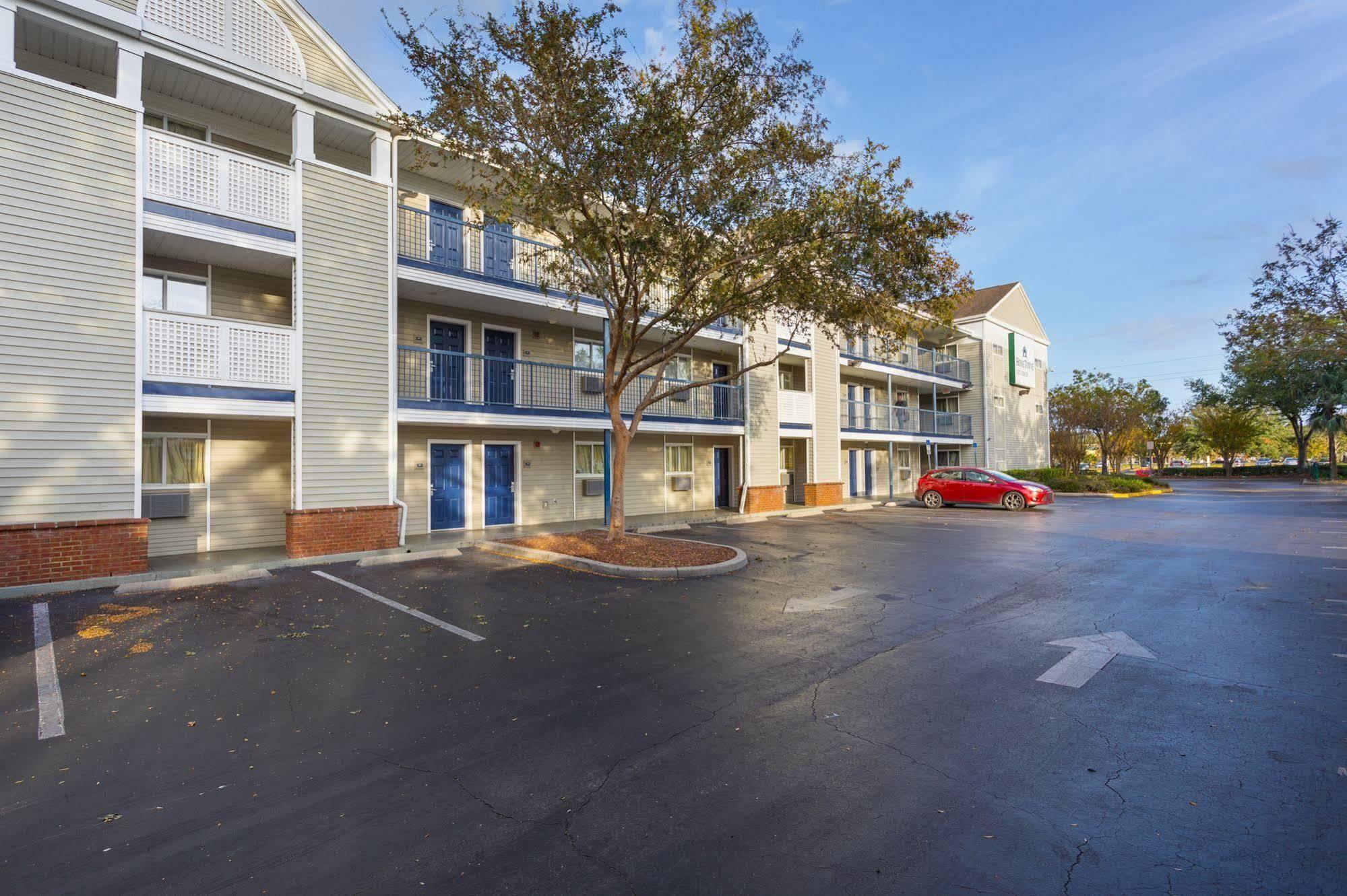 Hometowne Studios By Red Roof Orlando - Casselberry Exterior foto